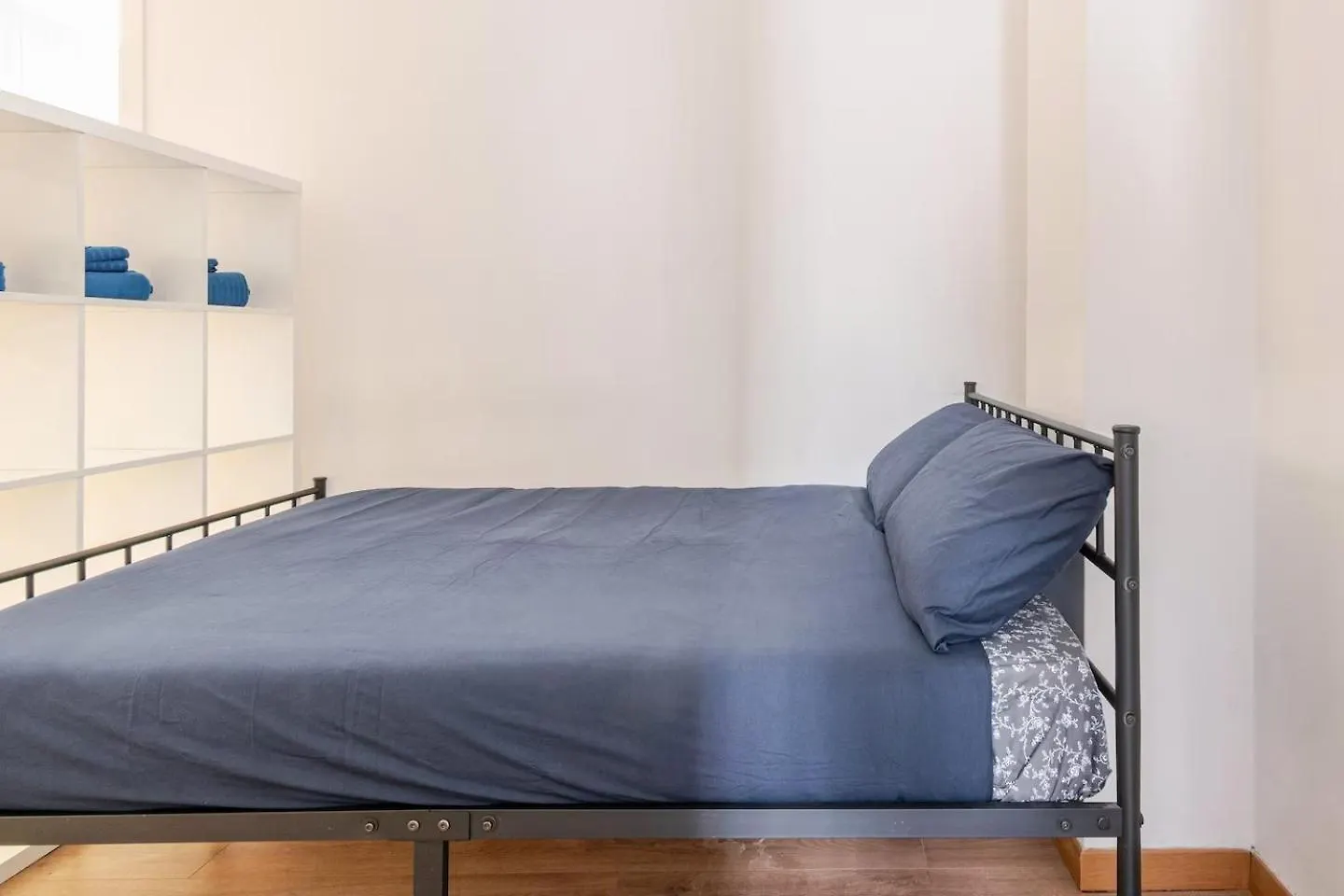 Apartment Urban Home Milano - 10 Minuti Dal Duomo Italy