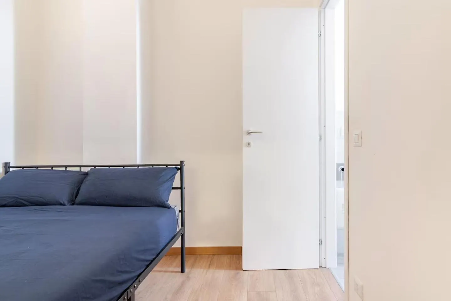 Urban Home Milano - 10 Minuti Dal Duomo Apartmán